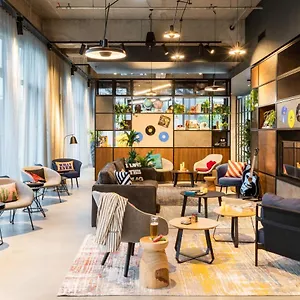 Moxy Berlin Airport שונפלד