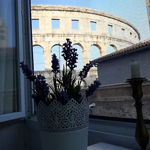 Apartment Amphiteater Art Pula